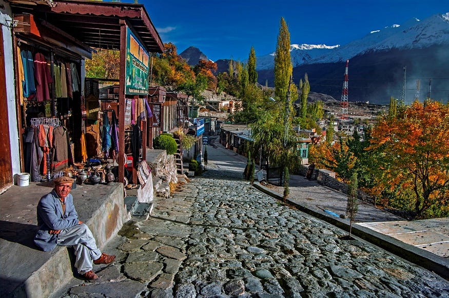 Gilgit-Baltistan Autumn Tour-https://hunzaadventuretours.com/tour/gilgit-baltistan-autumn-tour/