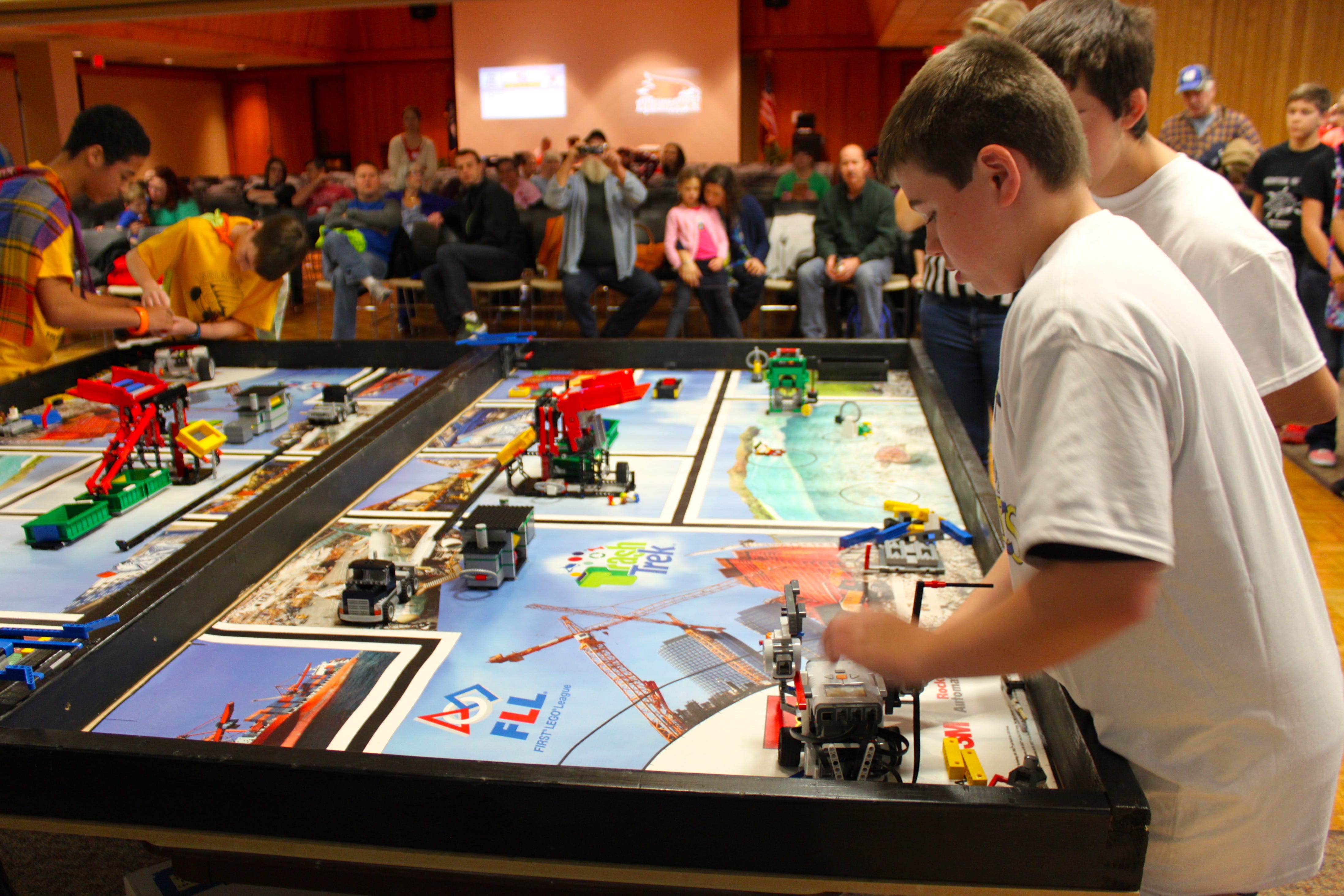 What I learned from First Lego League 🤖 | by Nikhil Vootkur | The Resume  Whisperer