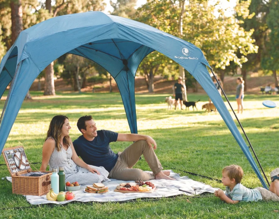 Lightweight and Durable Canopy Tent for the Beach: What Buyers Should Know