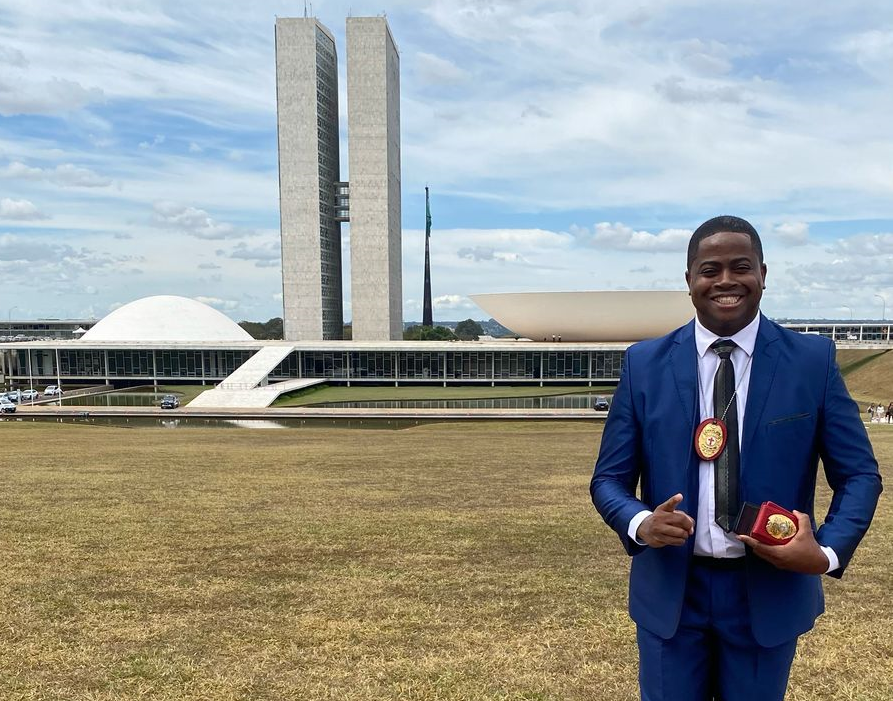 Wallace Silva, known as Wallace Fly, conducts diplomatic visit to SEBRAE’s national headquarters…