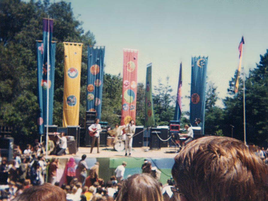 The Doors, 1967. JustRadley, Public domain, via Wikimedia Commons