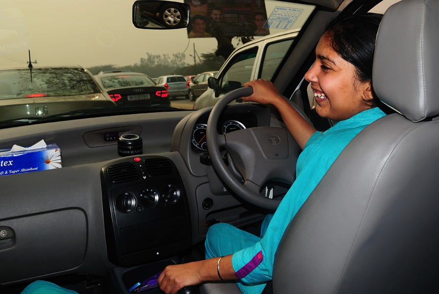 Best Car Driving Tips in India That You Must Know - Spinny