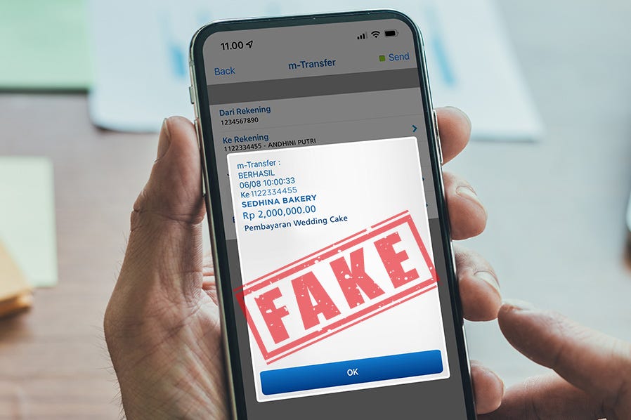 DATA FORGERY PADA E-BANKING BCA