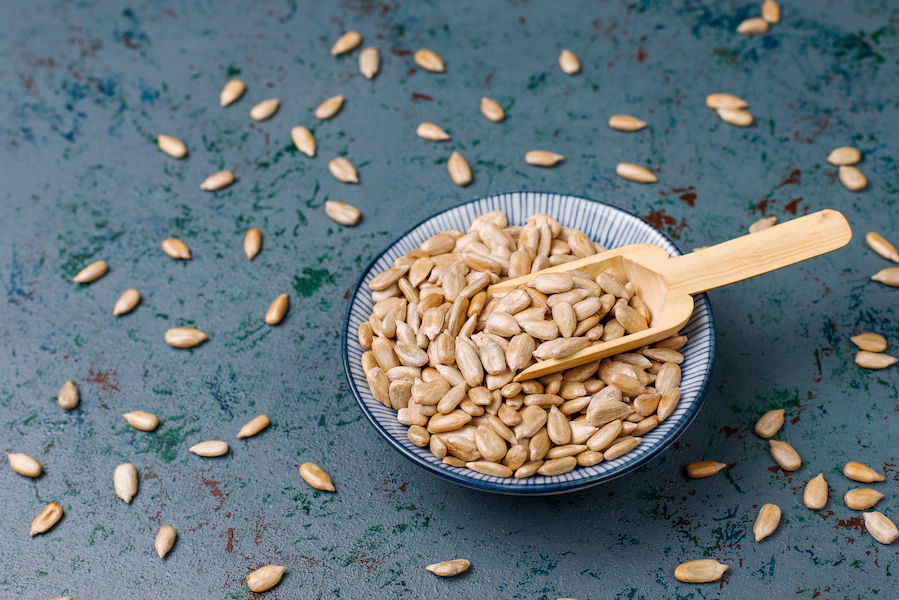 HighProtein Seed Cracker Recipe For Weight Loss by toneop article11