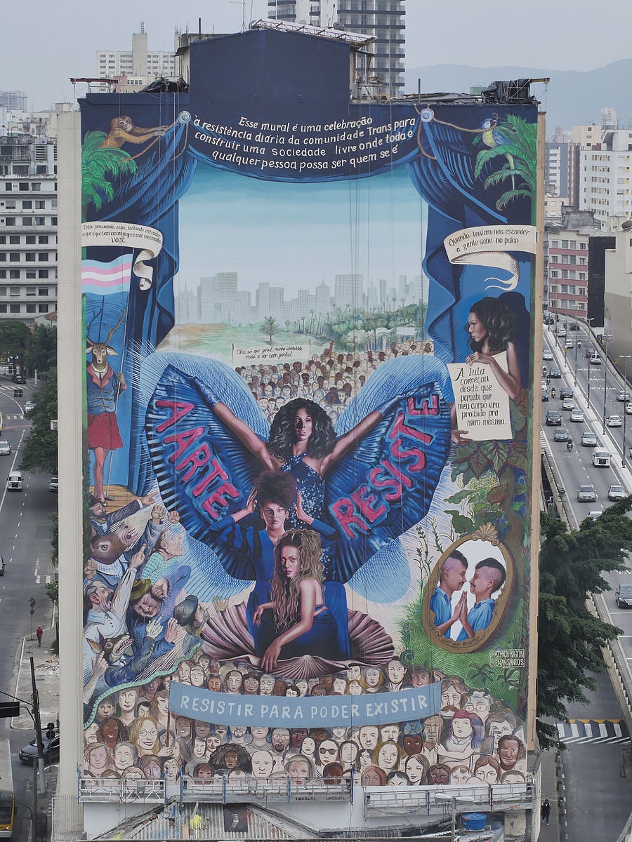 A obra Resistir & Existir foi executada pelos artistas Parick Rigon e Renan Santos junto ao Minhocão, no centro de São Paulo. Foto: Gabriel Sousa — Devir Produções