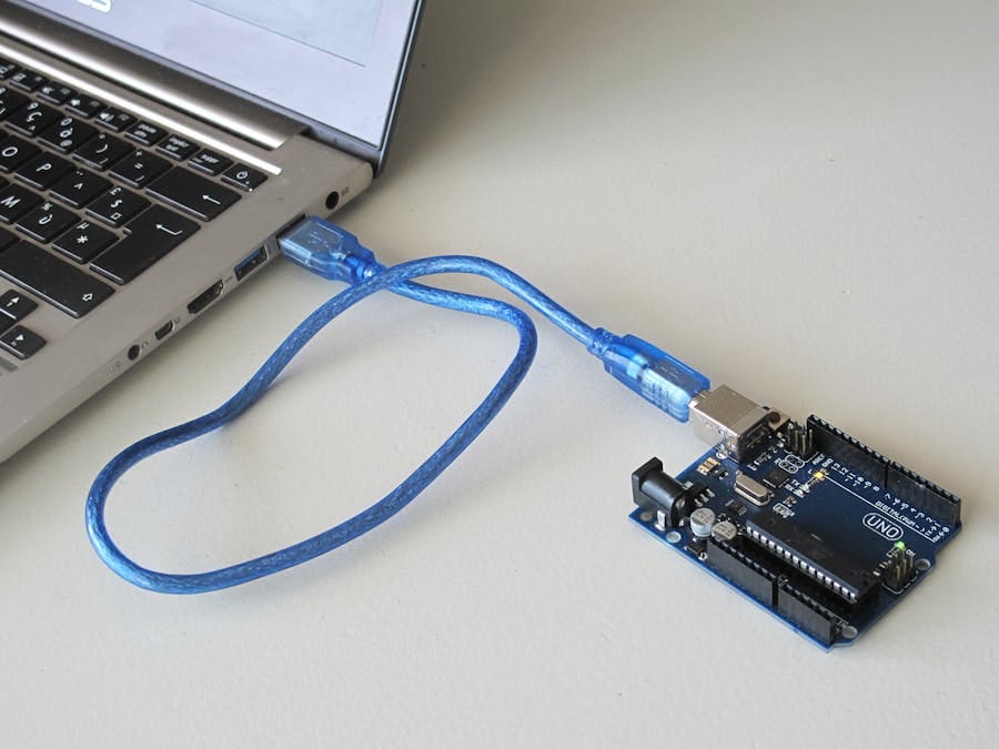 How to connect Arduino to computer?
