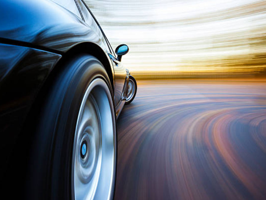 When to Replace Your Car Tyres: 5 Warning Signs Every UAE Driver Should Know