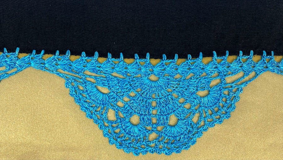 The Quiet Maths of Mauritian Lace