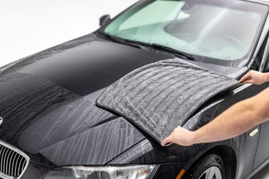 Choosing the Best Car Drying Towel What to Consider microfiberaose