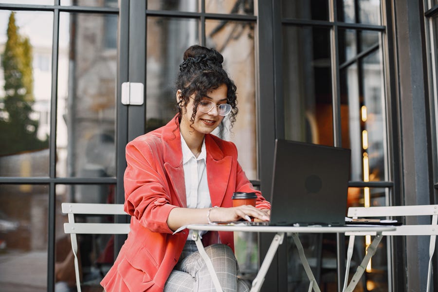Say Goodbye to Tech Headaches with Our Comprehensive Home & Business Computer AMC Packages