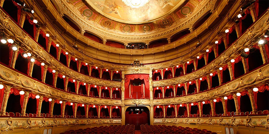 Opera perfomance gone wrong: ‘’No facistes in the opera!’’