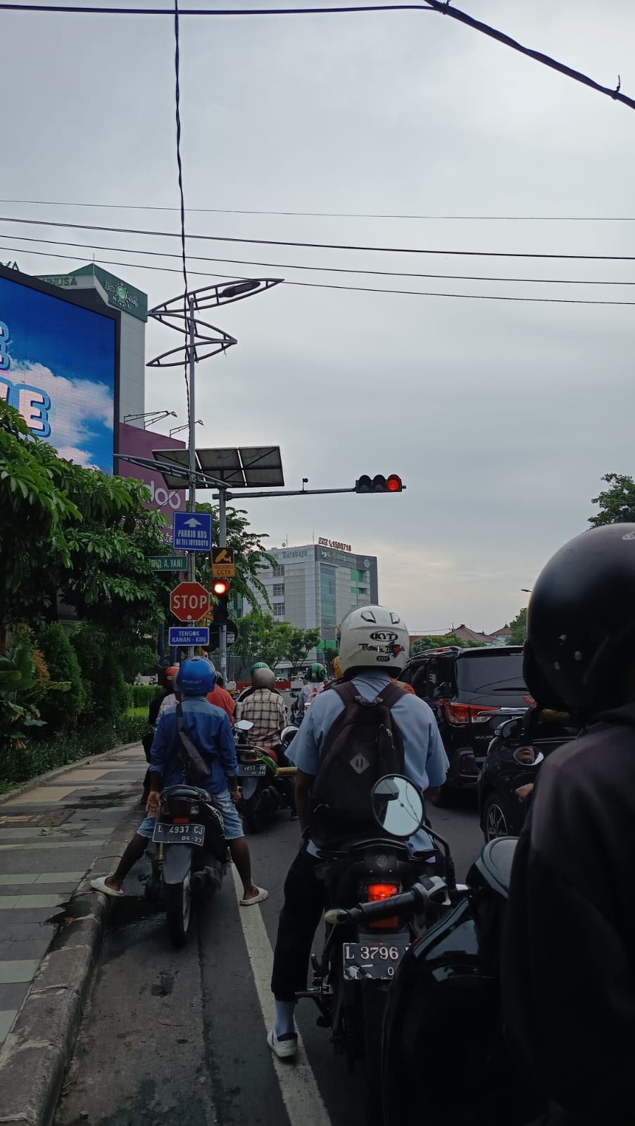 Senin Sore Yang Ramai
