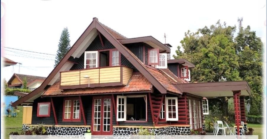 Villa de Nusa milik Supporting Co Regional 4 PTPN I cocok menjadi pilihan para wisatawan yang tengah mencari ketenangan dan kenyamanan. Untuk informasi lebih lanjut dan reservasi Villa de Nusa dapat menghubungi 083831709344. Kredit Foto/Regional 4 PTPN I