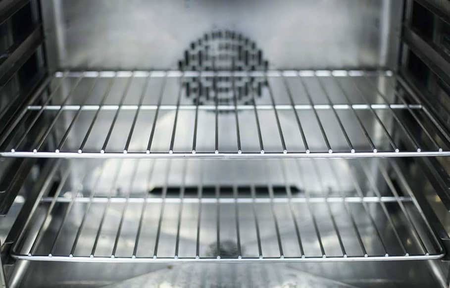 A Guide to Choosing the Right Cleaning Tools for Toaster Oven Trays
