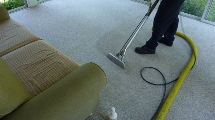 How to Safely Remove Stubborn Stains from Carpets in Hong Kong