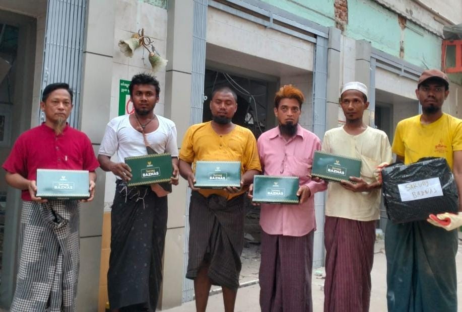 Bantuan BAZNAS Ke Masyarakat Muslim Myanmar Dari 10.000 Sarung Hingga 100 unit Genset
