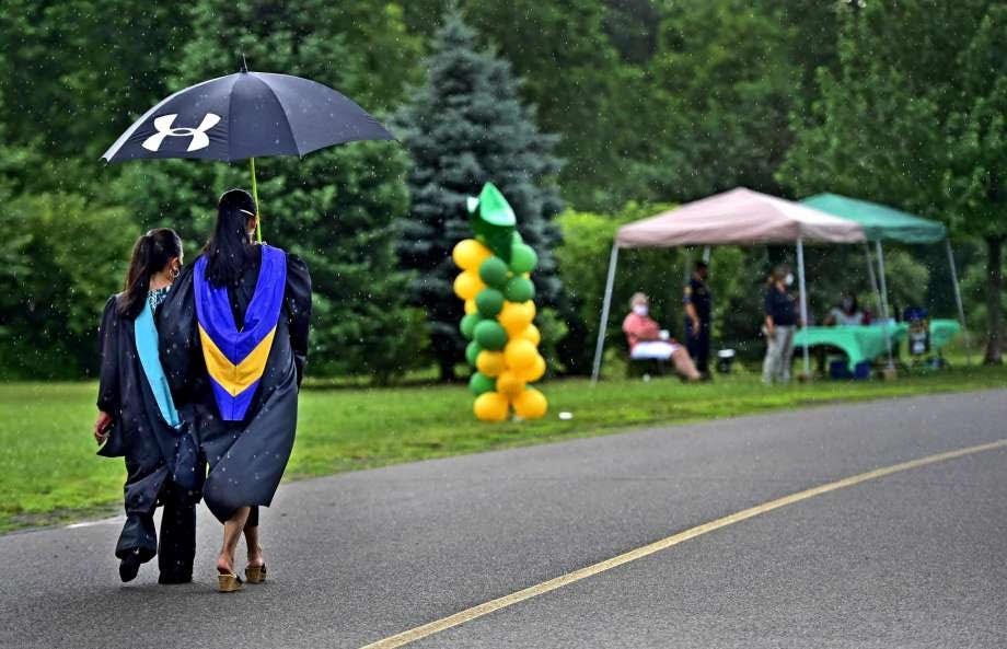 Opinion: At Hamden schools, to lunch, or not to lunch