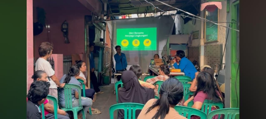 Mahasiswa Gelar Sosialisasi Gotong Royong dan Kebersihan Lingkungan di RW 07 Tanah Tinggi, Johar…