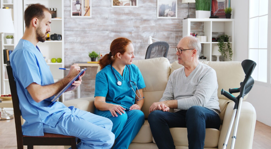 What Should You Expect from Modern Assisted Living Software Today?