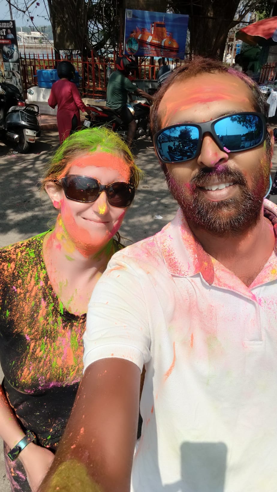Wie wir Holi in Port Blair, Indien, gefeiert haben