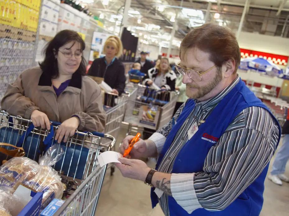 why-does-costco-check-receipts-if-you-ve-ever-shopped-at-costco-by