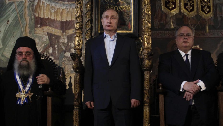PUTIN BACIO KARTE NA STO I PORUČIO Petar Prvi je vratio i ojačao teritorije Rusije, ta sudbina je…
