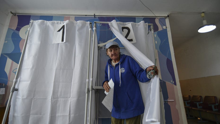 Objavljeni prvi rezultati referenduma u Ukrajini