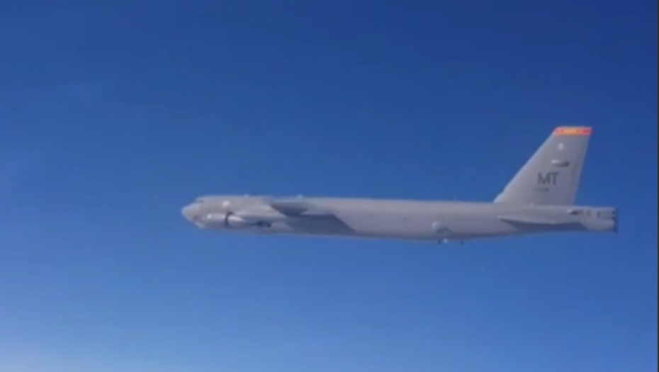 Lajk.rs: Ruski Su-25 sprečio dva američka bombardera da pređu granicu! (VIDEO)