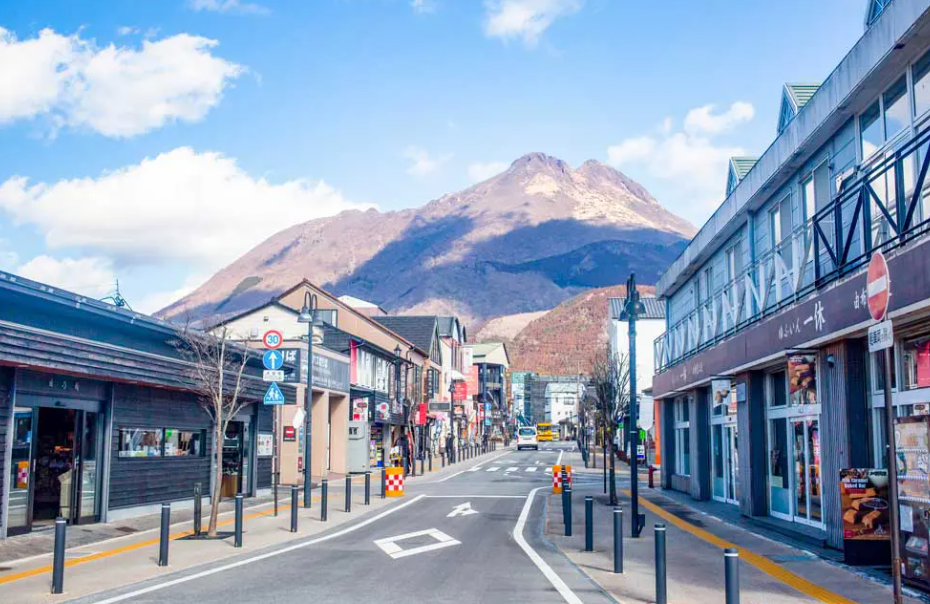 How to Enjoy Yufuin, Oita? : A Guide