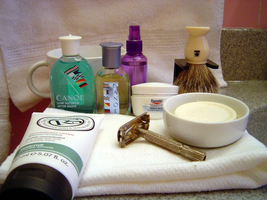 Florida Man Shaves Cat in Home BreakIn by Shaving for Men Medium