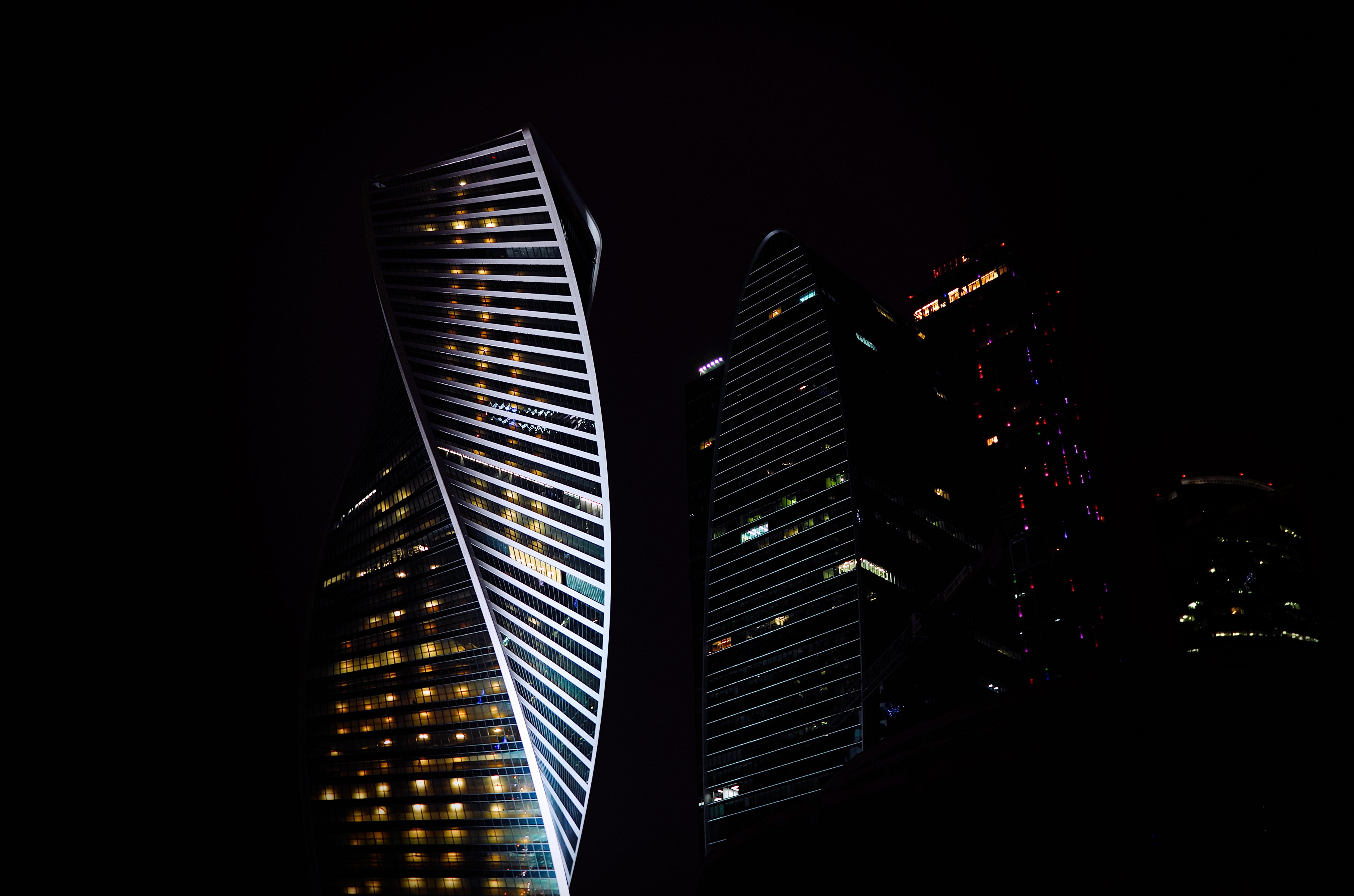 루프링 알아가기 시리즈, 1부: 거래소 vs 장외거래 시장. 현대 사회에서 금융 시장은 대단히 중요하지만, 우리 중 많은 이들이… |  by Fei Li | 루프링 프로토콜 | Medium