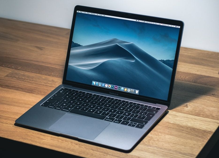 How long will a dual core (2020) MacBook Air Last? | by Patrick Cleath |  Medium