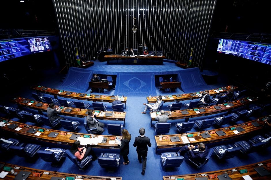 Flávio Bolsonaro diz que vai pedir a colegas do PL que mostrem voto à presidência do Senado