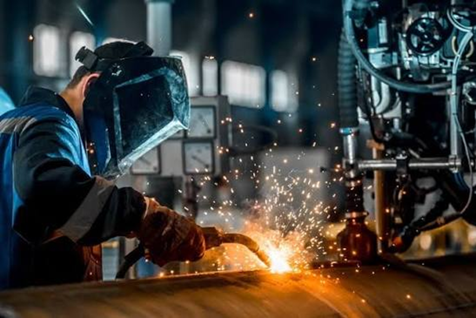 How UK Businesses Can Reduce Manufacturing Waste