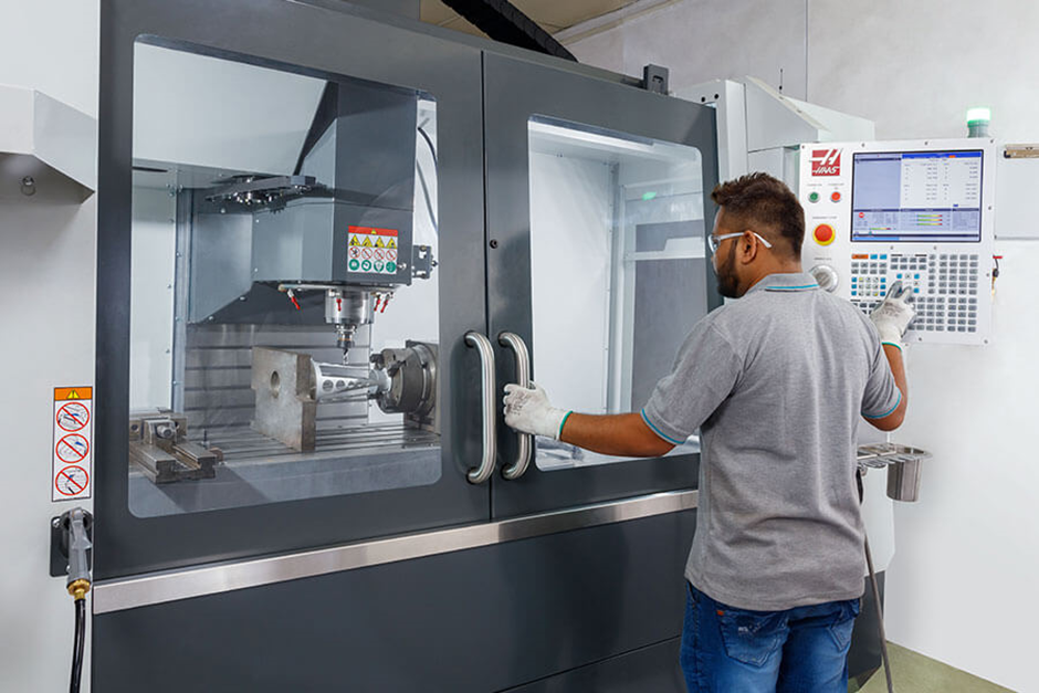 CNC Machines Used in Precision Manufacturing: Types, Functions and Industrial Applications