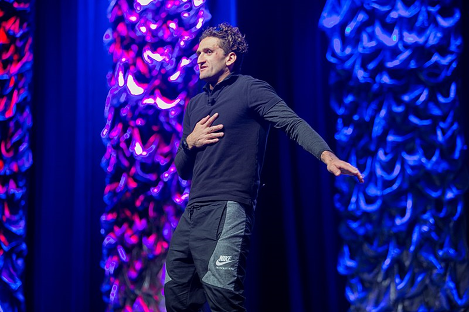 From Struggling Filmmaker to YouTube Success: The Casey Neistat Story ...
