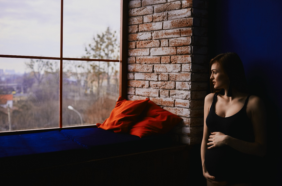 What are some tips for staying cool at night while pregnant during the
