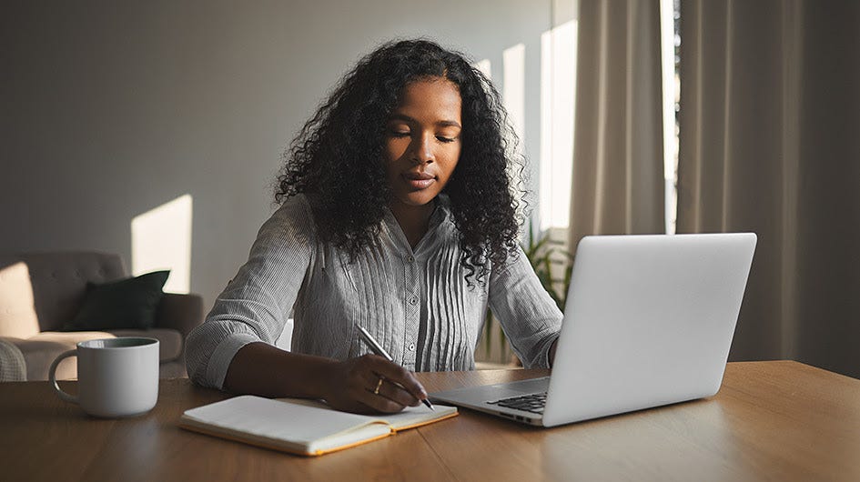 10 Benefits of Implementing an Enterprise Learning Management System (LMS)