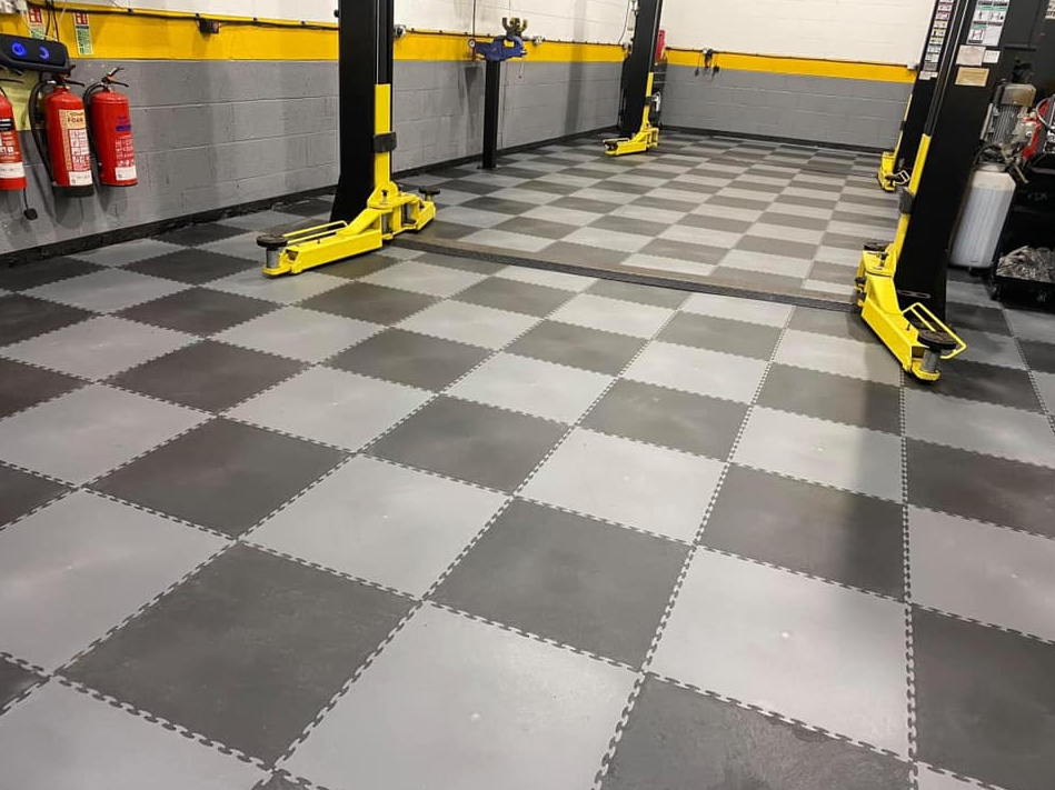 PVC Gym Floor Tiles — Fast Floor. Fast Floor Elevate Your Gym
