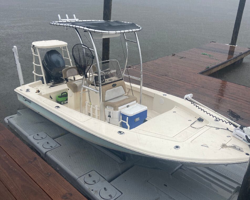 Find Reliable Boat Lift Dealers Near You Charleston Dock And Repair