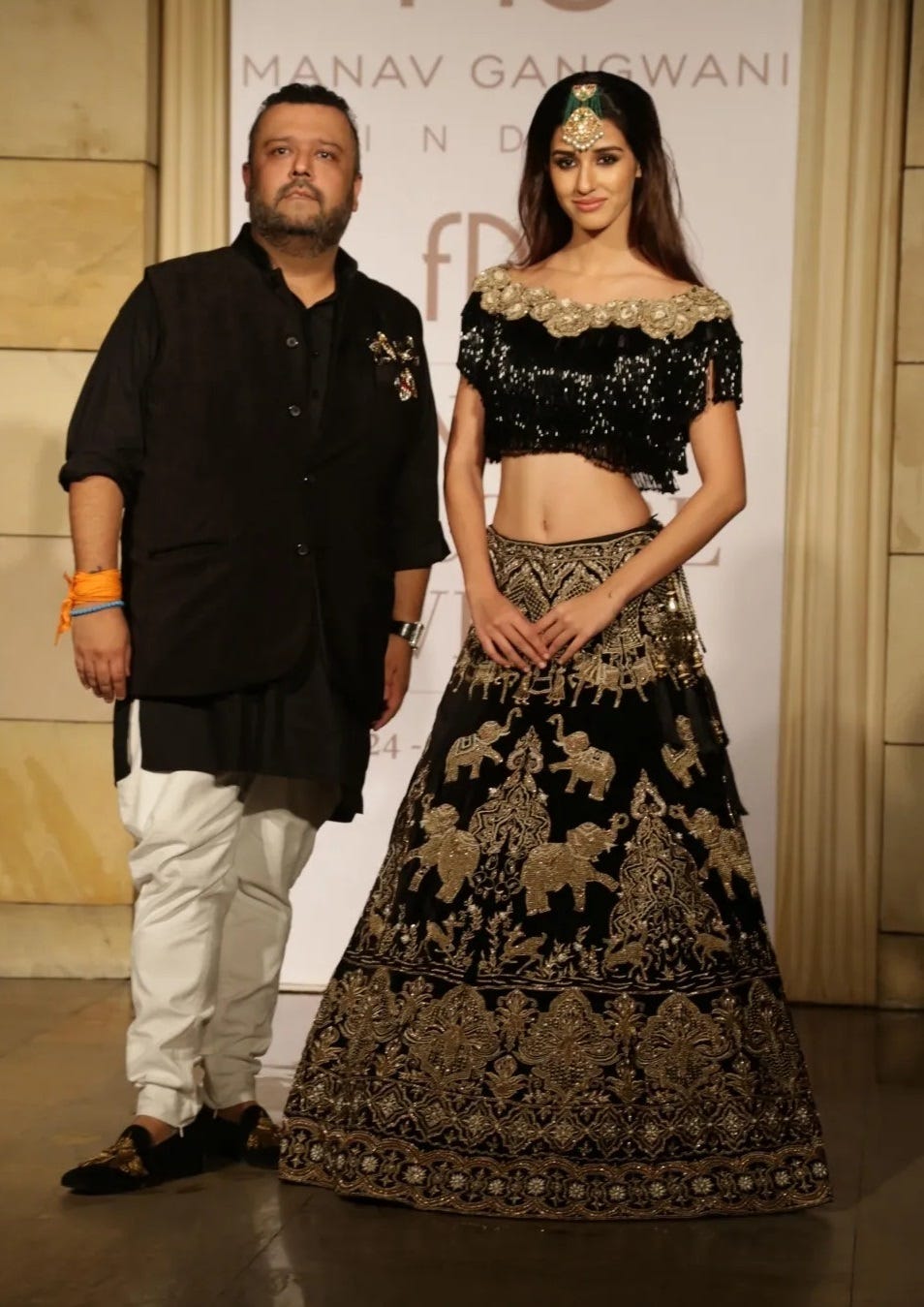 Manav Glamour and Elegance: Bollywood Stars Shine at India Couture Week |  by Paavai Arora | Sep, 2023 | Medium