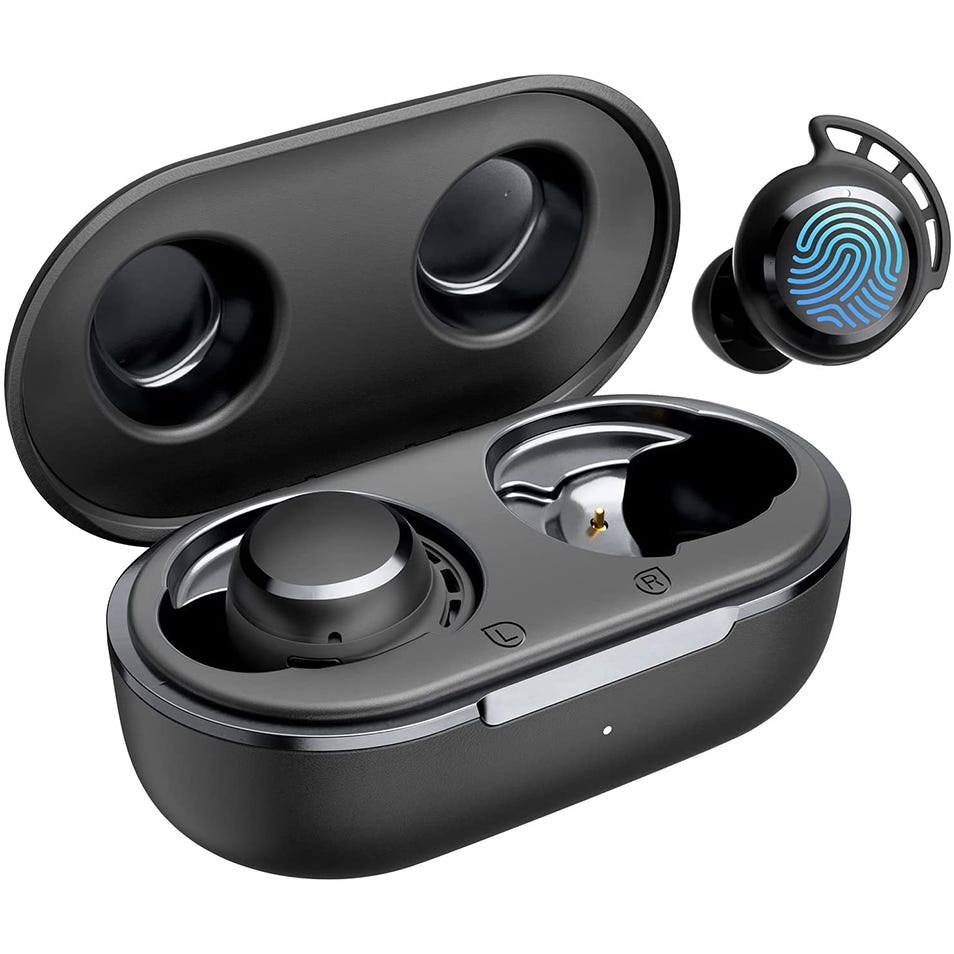 The Advantages of Using Wireless Earbuds by rolelawyersrico Medium