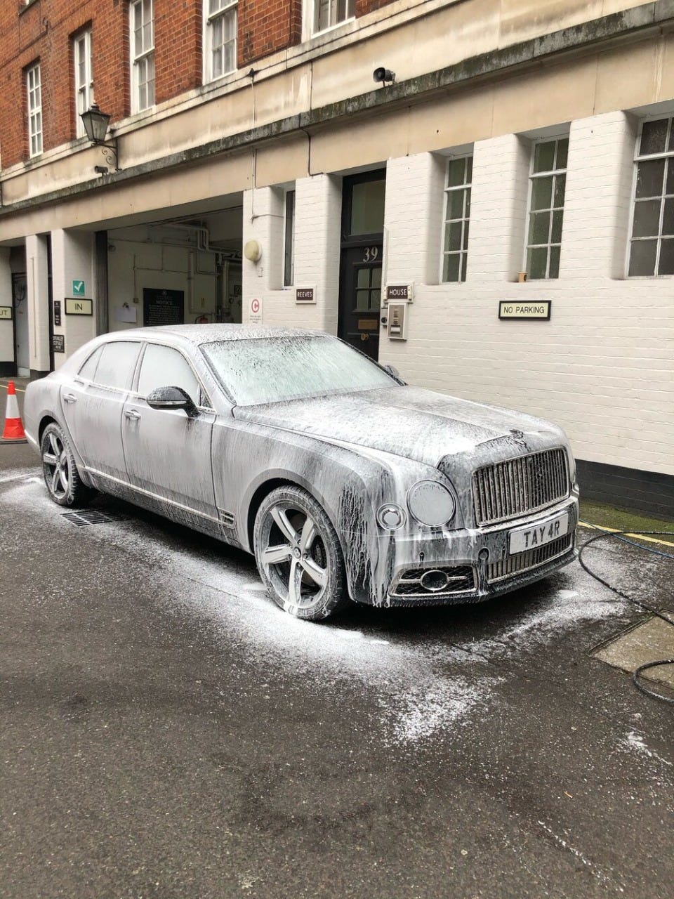 The significance of keeping your car clean Ferndale auto detailing