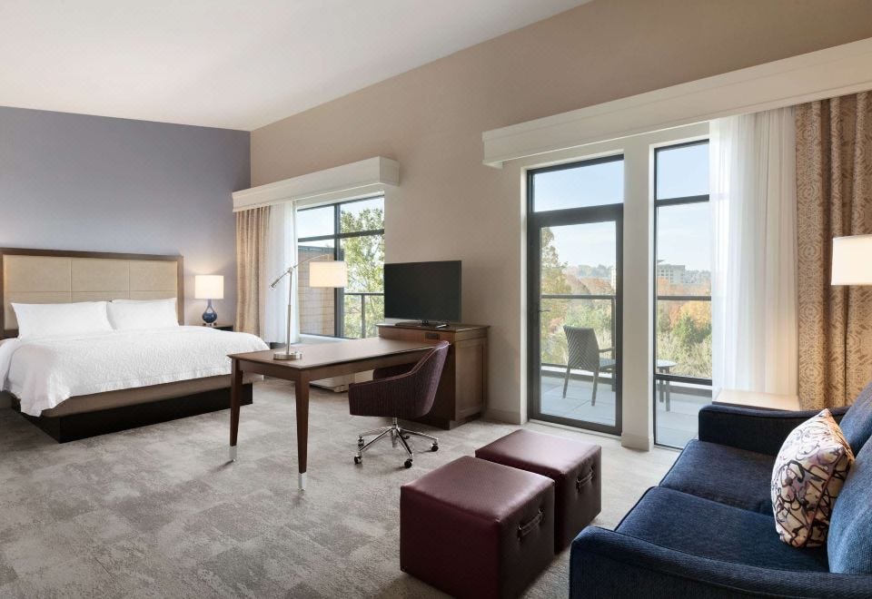Hampton Haven: A Comfortable and Convenient Stay in Renton | by Vilaka ...