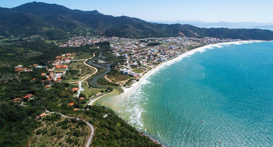 Garanta seu pacote de viagem para Florianópolis por R$727 | by Pacote  Barato | Aug, 2023 | Medium
