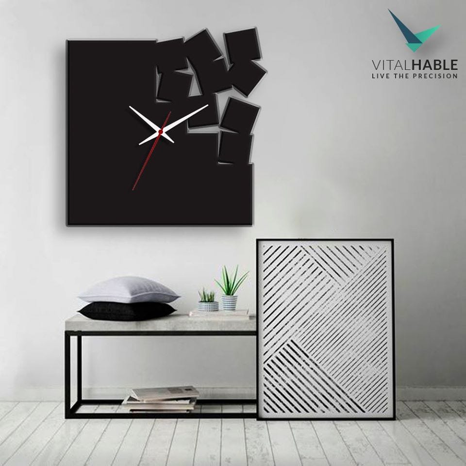 How does an analog clock work? Check differences between accessory