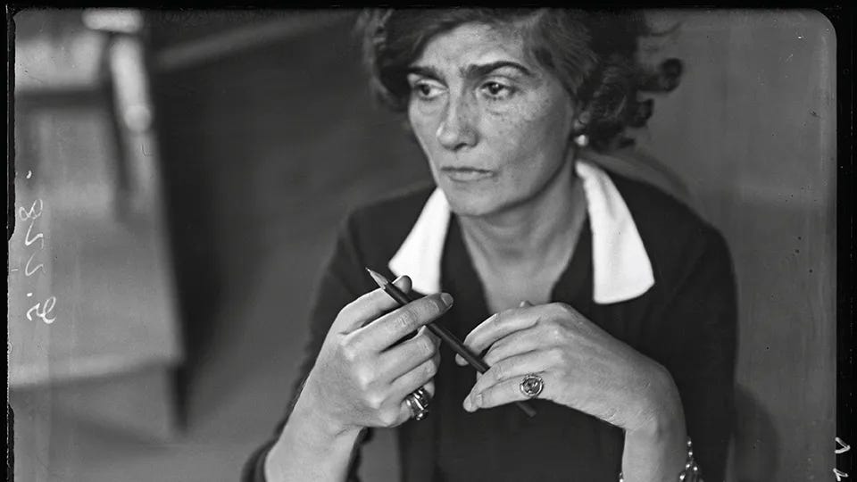 WOMEN DETERMINED TO SUCCEED: The Modernist Designer: COCO CHANEL