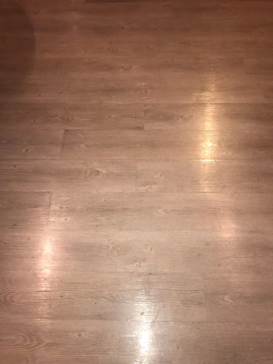 How Do You Make Vinyl Floors Shiny