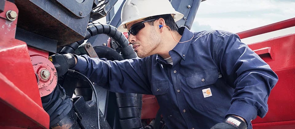 The Importance of Flame-Resistant Jackets in Ensuring Workplace Safety