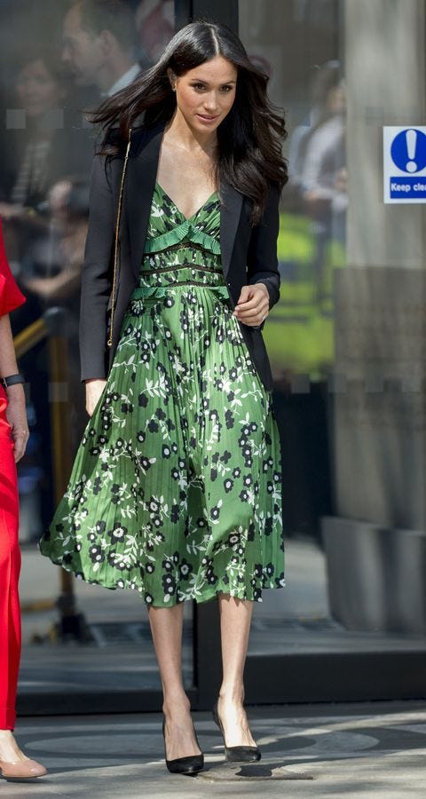 meghan markle casual dress Markle's Sparkle : 5 Casual Trendy Dresses for Comfort | by Solitude Queen